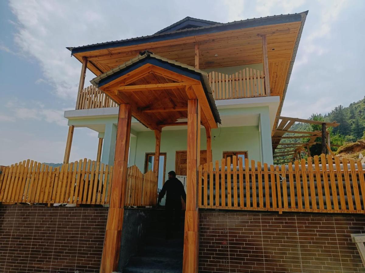 Veda Inn Chakrata Zewnętrze zdjęcie